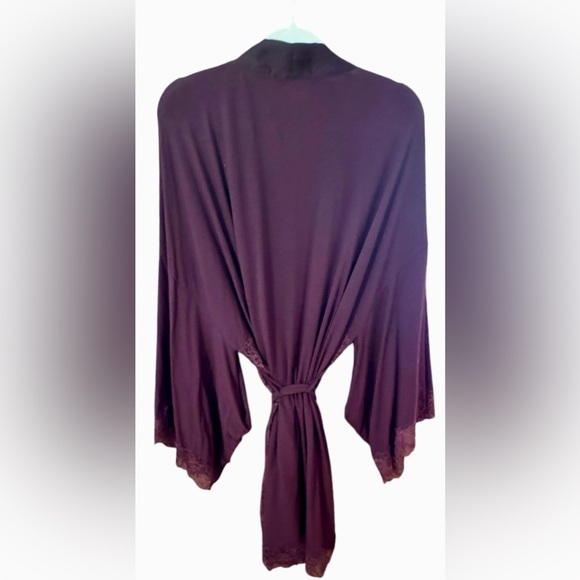 Victoria's Secret Purple Robe - Picture 2 of 5